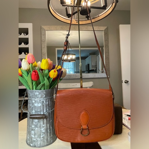 Louis Vuitton Handbags - Authenticated Louis Vuitton Cognac EPI Leather St. Cloud GM Crossbody Bag